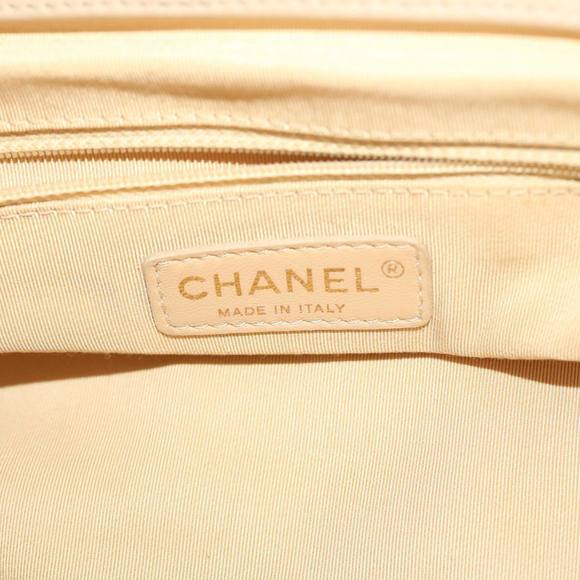 CHANEL Handbag - Picture 8 of 16